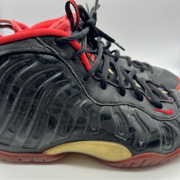 Nike Air Foamposite One Dracula Black & Red Sneakers - Picture 10 of 11